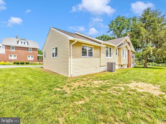 692 RIDGE RD, Mount Airy, MD 21771