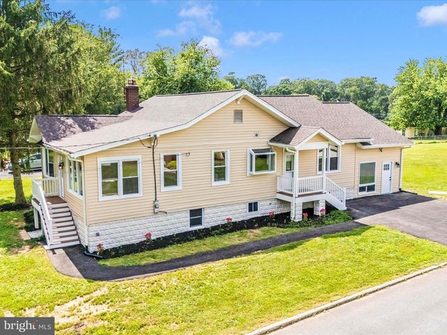 692 RIDGE RD, Mount Airy, MD 21771