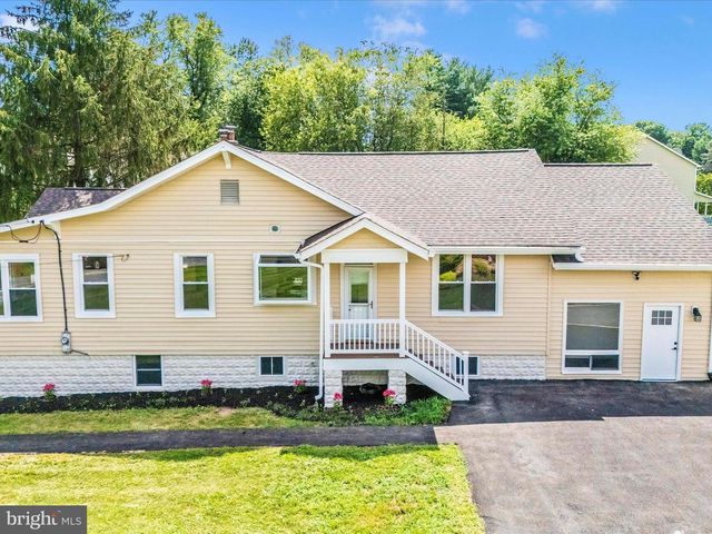 692 RIDGE RD, Mount Airy, MD 21771