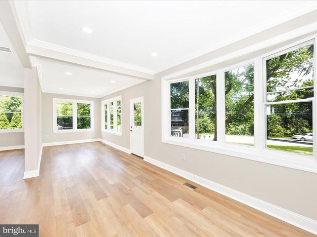 692 RIDGE RD, Mount Airy, MD 21771