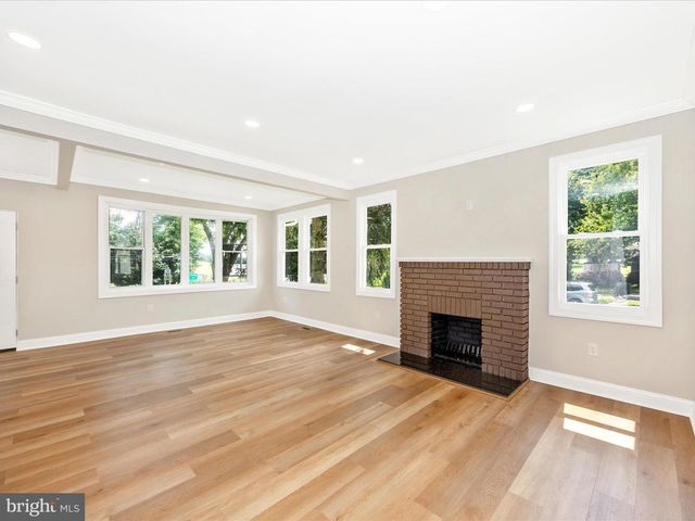 692 RIDGE RD, Mount Airy, MD 21771