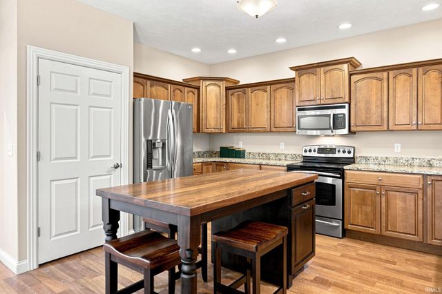 1929 Durkees Run Court, Lafayette, IN 47909