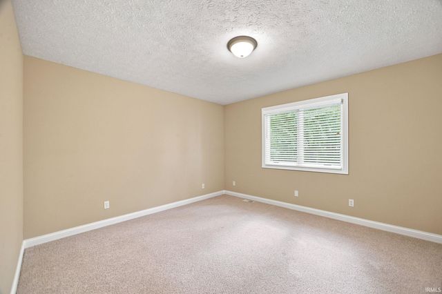 1929 Durkees Run Court, Lafayette, IN 47909