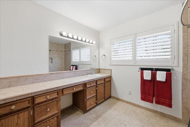 4712 Frost, Orange, TX 77630