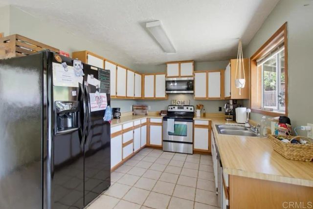 1949 Sunnyside Ave Avenue, El Cajon, CA 92019