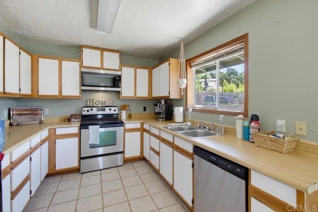 1949 Sunnyside Ave Avenue, El Cajon, CA 92019