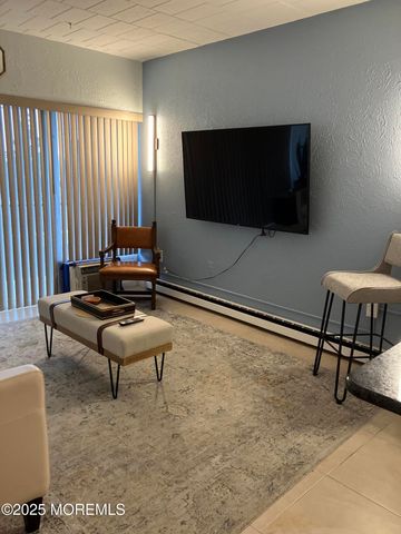 21 Leroy Place 1E, Red Bank, NJ 07701