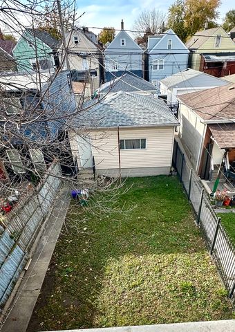 2738 S Christiana Avenue, Chicago, IL 60623