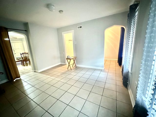 2738 S Christiana Avenue, Chicago, IL 60623