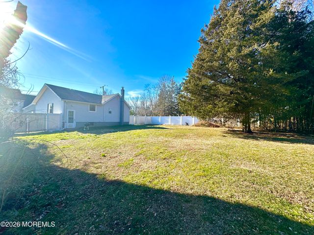 15 Buckley Lane, Bayville, NJ 08721