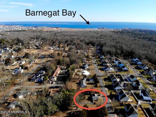 15 Buckley Lane, Bayville, NJ 08721