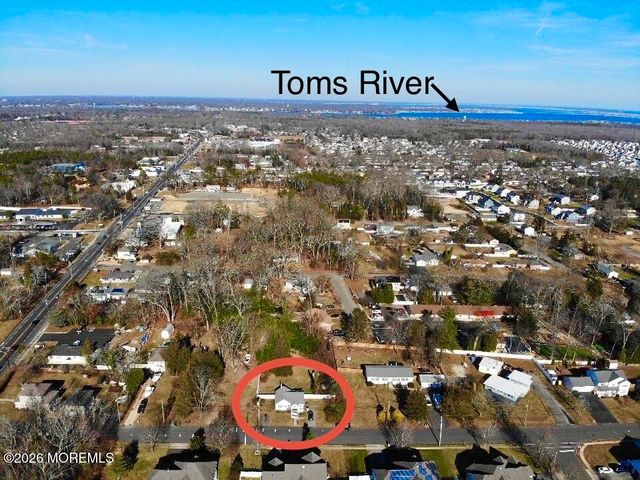 15 Buckley Lane, Bayville, NJ 08721