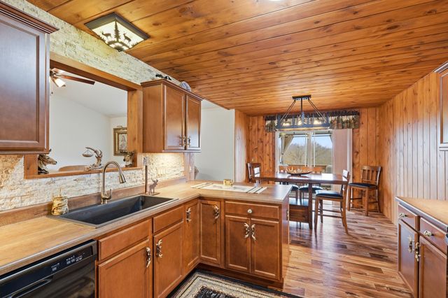 126 Dragonfly Lane, Branson, MO 65616