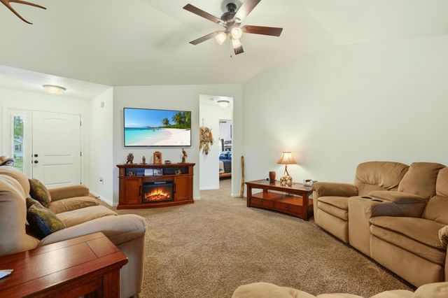 126 Dragonfly Lane, Branson, MO 65616