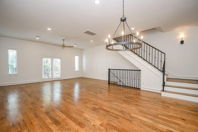 1239 W 22nd Street C, Houston, TX 77008