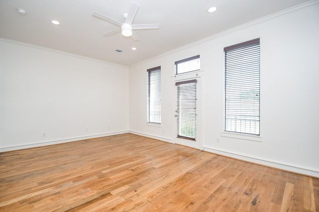 1239 W 22nd Street C, Houston, TX 77008