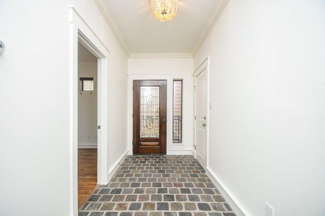 1239 W 22nd Street C, Houston, TX 77008