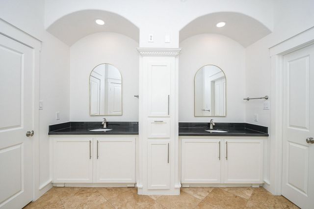 1239 W 22nd Street C, Houston, TX 77008