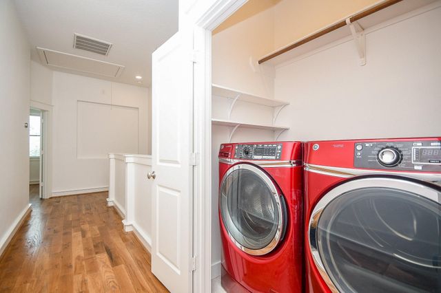 1239 W 22nd Street C, Houston, TX 77008