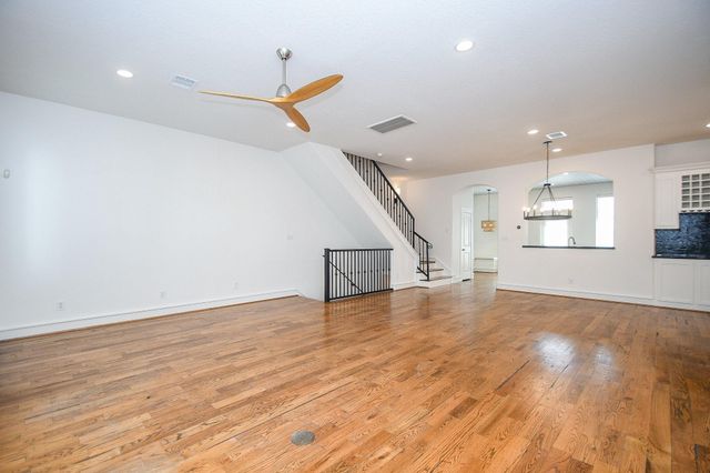 1239 W 22nd Street C, Houston, TX 77008