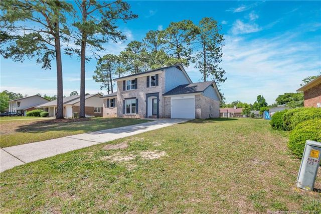 7586 Fox Fern Drive, Fayetteville, NC 28314