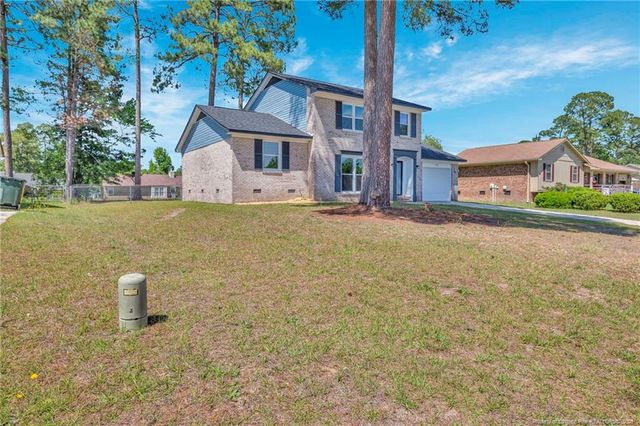 7586 Fox Fern Drive, Fayetteville, NC 28314