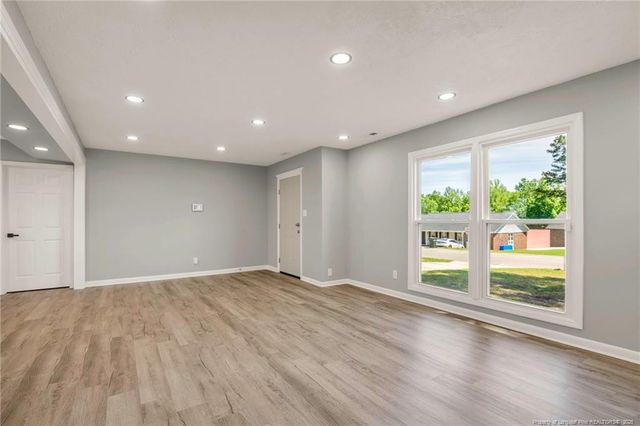 7586 Fox Fern Drive, Fayetteville, NC 28314