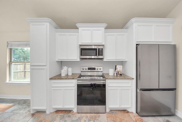 1759 Hazelwood Street, Conroe, TX 77301