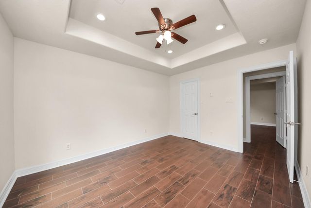 1759 Hazelwood Street, Conroe, TX 77301