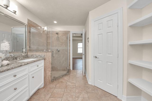 1759 Hazelwood Street, Conroe, TX 77301