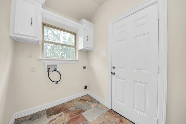 1759 Hazelwood Street, Conroe, TX 77301