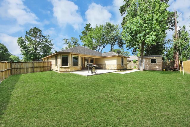 1759 Hazelwood Street, Conroe, TX 77301