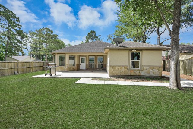 1759 Hazelwood Street, Conroe, TX 77301