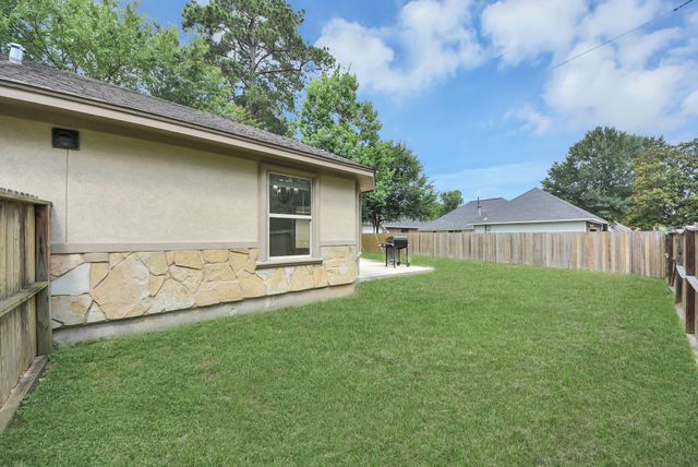 1759 Hazelwood Street, Conroe, TX 77301