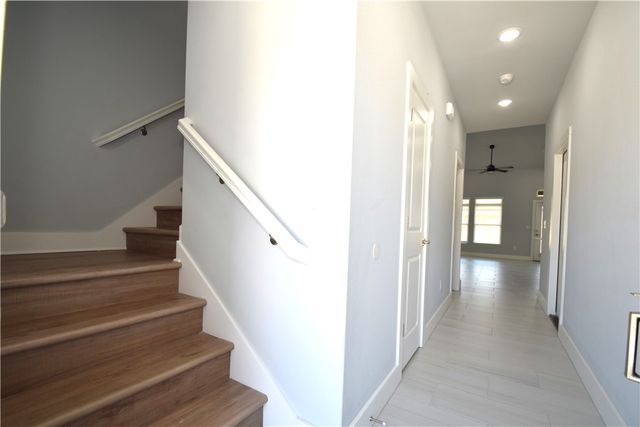 1800 Garnet Avenue, Centerton, AR 72719