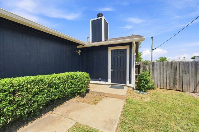 1023 N Redbud Avenue, Broken Arrow, OK 74012