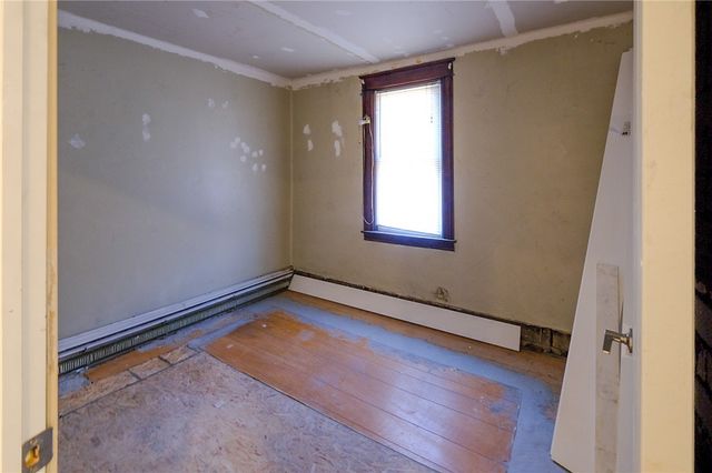 374 Pennsylvania Avenue, Elmira City, NY 14904