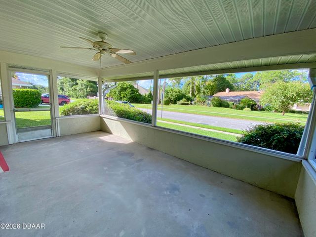 101 Braeburn Circle, Daytona Beach, FL 32114