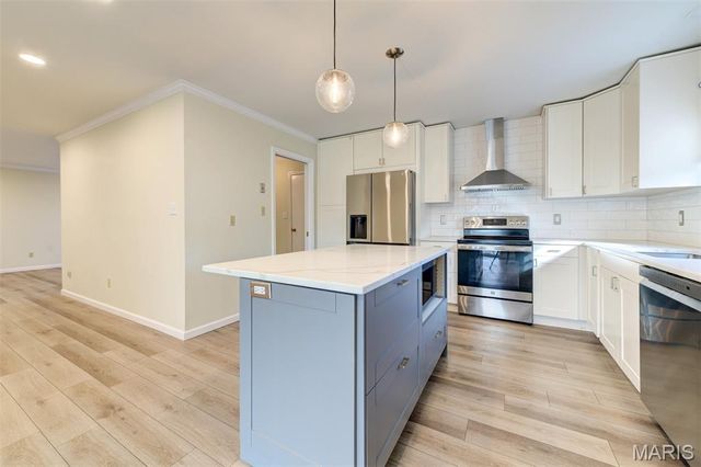 709 Turtle Cove, Ballwin, MO 63011