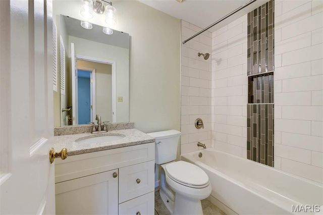 709 Turtle Cove, Ballwin, MO 63011