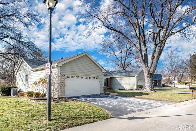 709 Turtle Cove, Ballwin, MO 63011