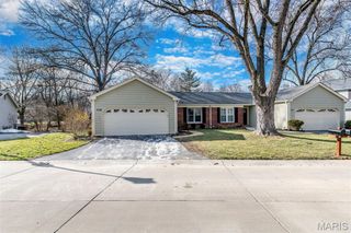 709 Turtle Cove, Ballwin, MO 63011