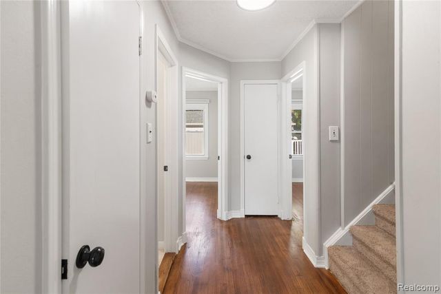 2437 Barrett Avenue, Royal Oak, MI 48067