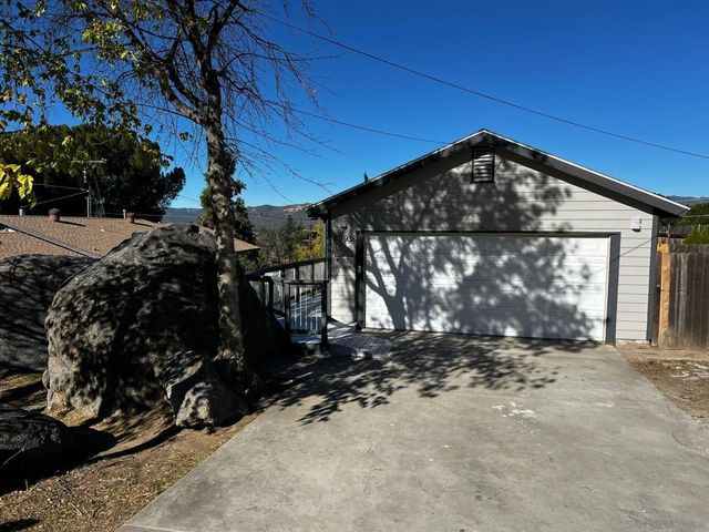 29938 Canadian Honker Rd, Campo, CA 91906