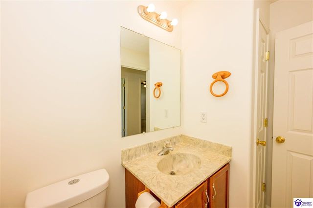 247 Meadowlake Drive, Radcliff, KY 40160