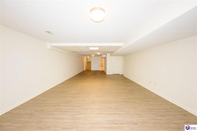 247 Meadowlake Drive, Radcliff, KY 40160