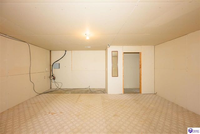 247 Meadowlake Drive, Radcliff, KY 40160