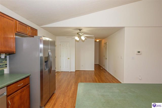 247 Meadowlake Drive, Radcliff, KY 40160