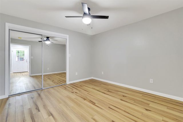 172 Pine Needle St, Onalaska, TX 77360