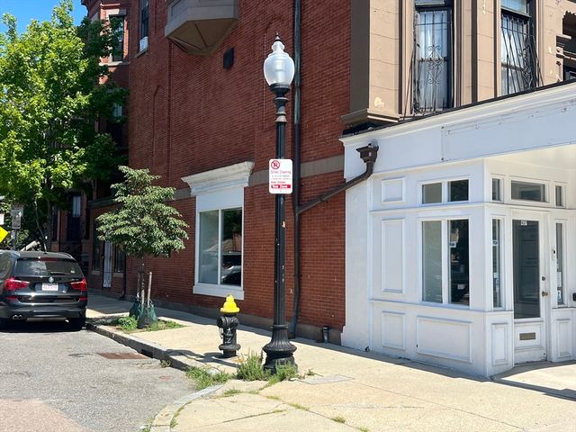 437-437A Columbus Ave, Boston, MA 02116